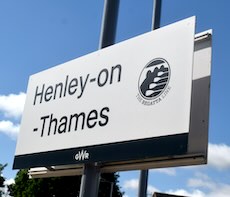 Regatta line logo sign