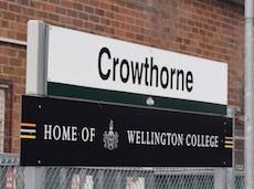 Crowthorne station sign