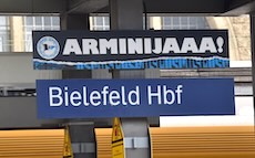 Bielefeld station sign