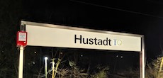 Hustadt station sign