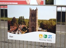Diss station sign