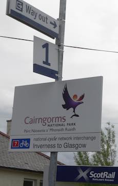 Dalwhinnie station sign