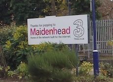 Maidenhead station sign